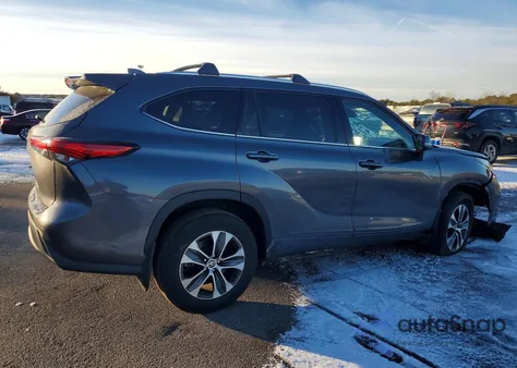 2021 Toyota Highlander Xle from USA, damaged, VIN 5TDGZRBH4MS115425